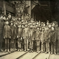 Hine: Gyermekmunka, 1911. Na Csoport A Legfiatalabb Megszakító Fiúk Egy Szén Megszakító South Pittston, Pennsylvania.